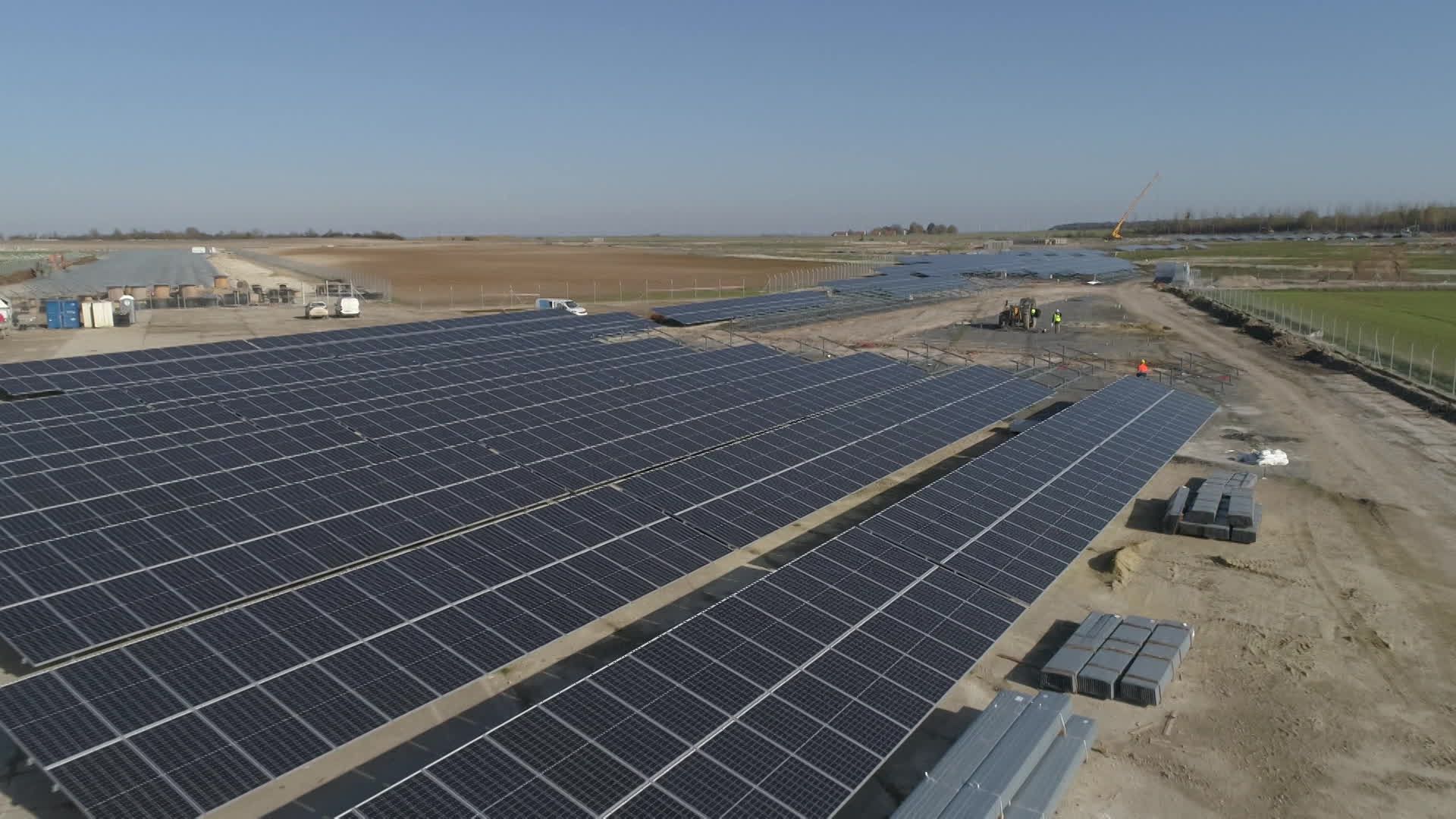 d&eacute;couvrez notre centrale solaire &agrave; lyon, une solution innovante et durable pour produire de l'&eacute;nergie renouvelable. rejoignez la transition &eacute;nerg&eacute;tique avec des technologies de pointe et contribuez &agrave; un avenir plus vert, tout en b&eacute;n&eacute;ficiant d'avantages &eacute;conomiques.