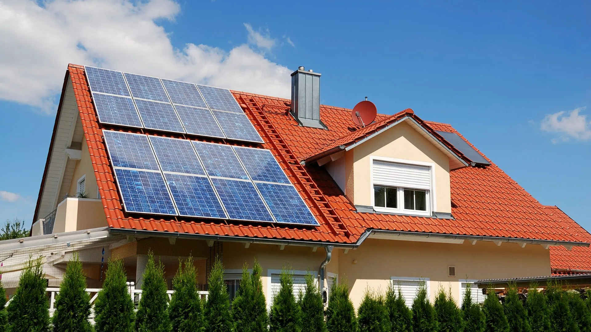 découvrez notre guide complet sur les panneaux photovoltaïques : fonctionnalités, avantages, installation et conseils pour choisir la meilleure solution énergétique pour votre maison. économisez sur vos factures d'électricité tout en protégeant l'environnement.
