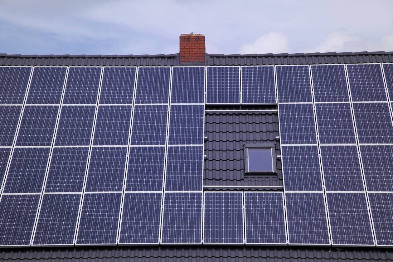 d&eacute;couvrez les opportunit&eacute;s offertes par l'&eacute;nergie photovolta&iuml;que et comment elle peut transformer votre consommation &eacute;lectrique tout en contribuant &agrave; la protection de l'environnement. explorez les avantages &eacute;conomiques et &eacute;cologiques des panneaux solaires pour un avenir durable.