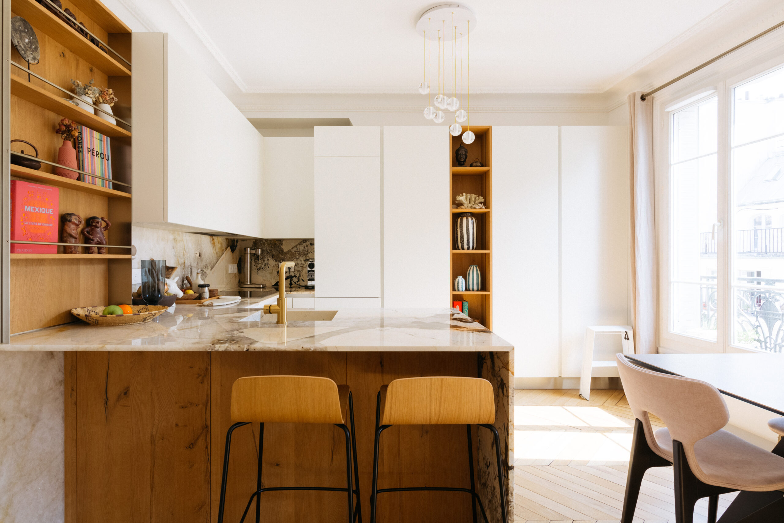 expert en r&eacute;novation int&eacute;rieure &agrave; paris 2, nous transformons vos espaces avec cr&eacute;ativit&eacute; et savoir-faire pour un int&eacute;rieur moderne et personnalis&eacute;.